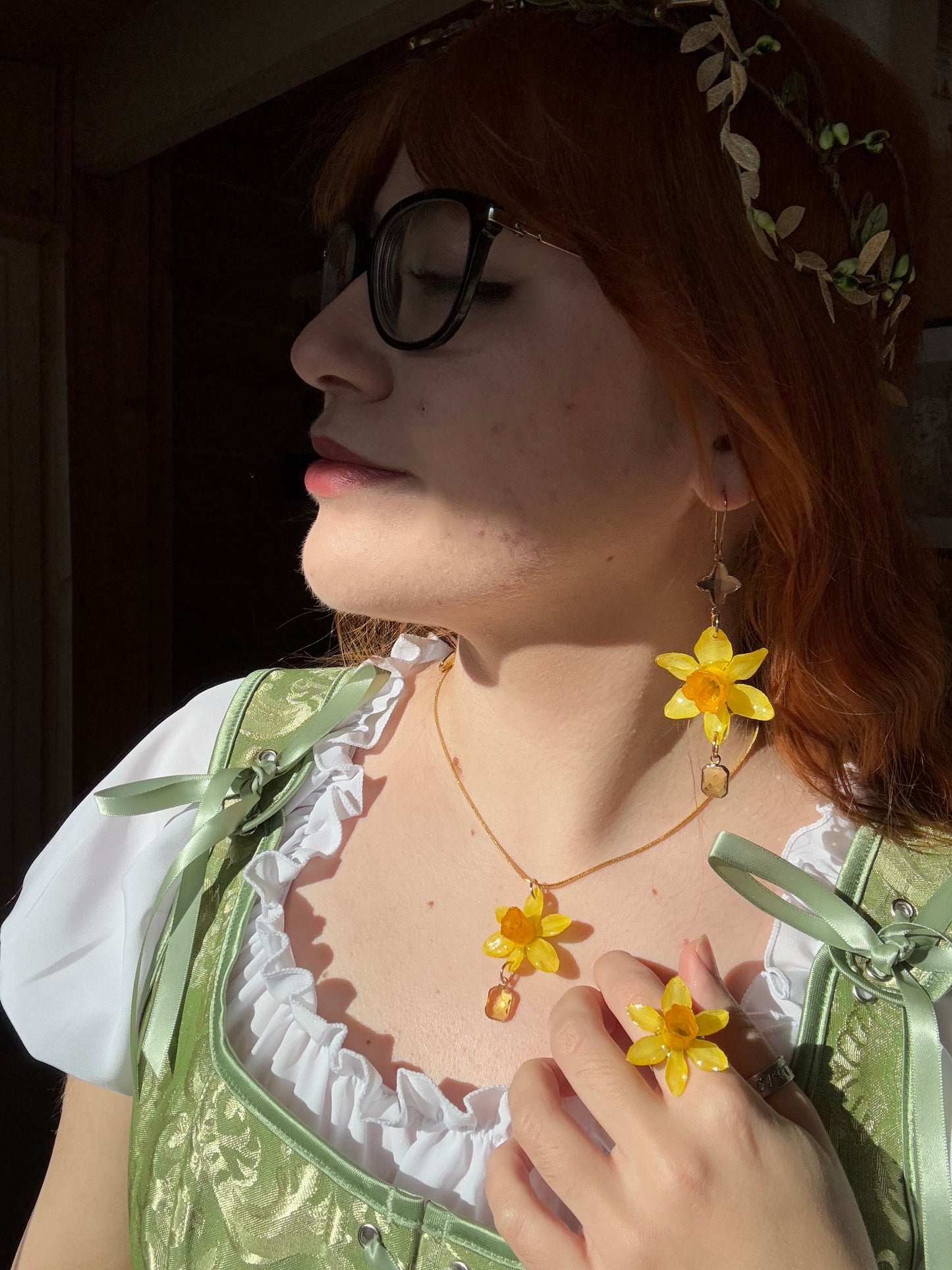 Real daffodils earrings SYLLIA