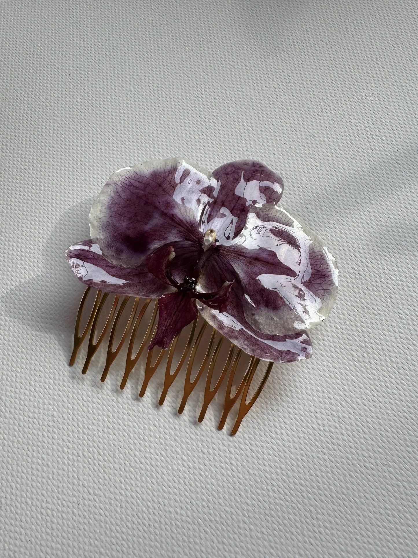 Real orchid hair comb SYLLIA