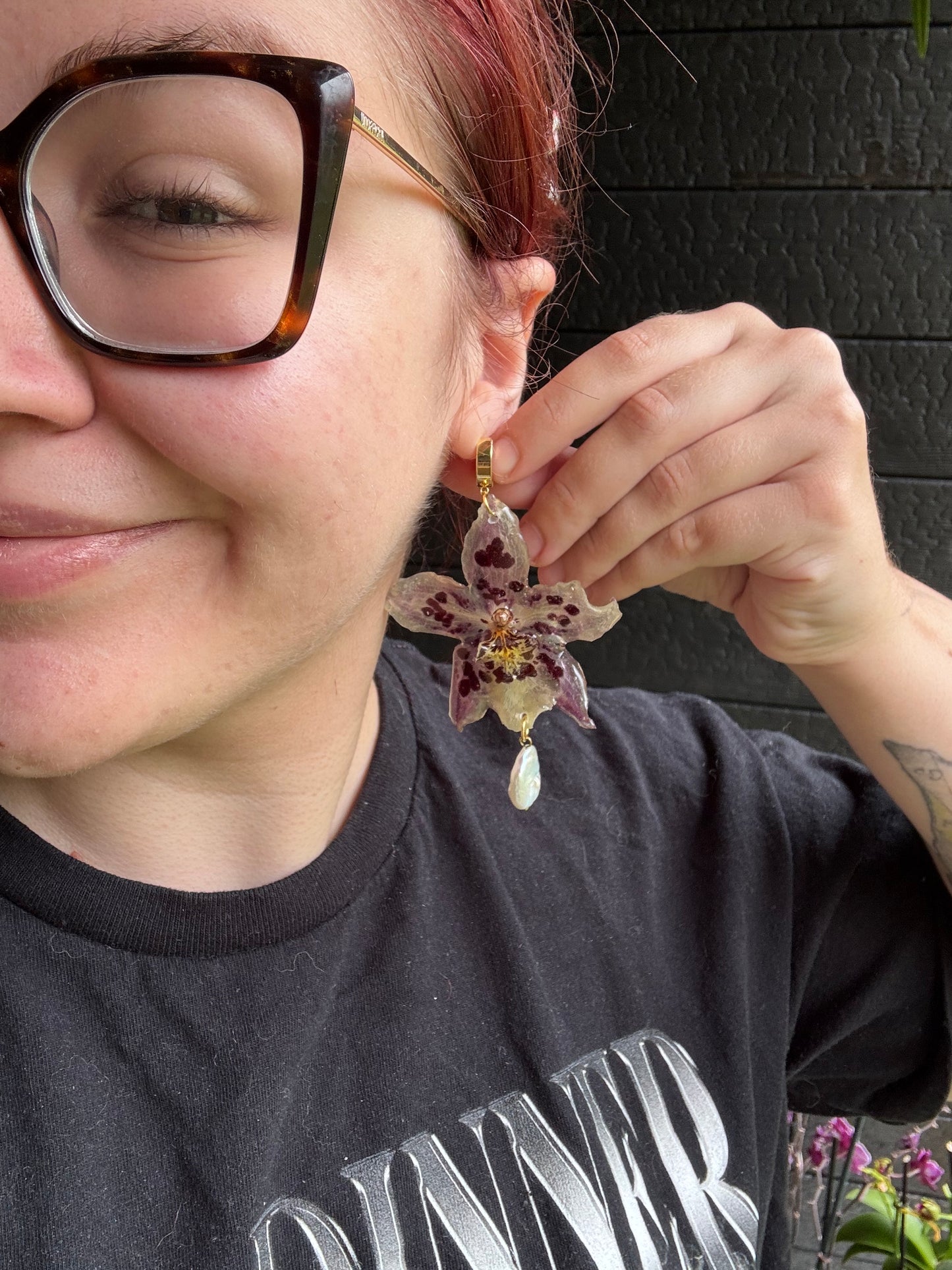 Purple orchid earrings with pearls SYLLIA