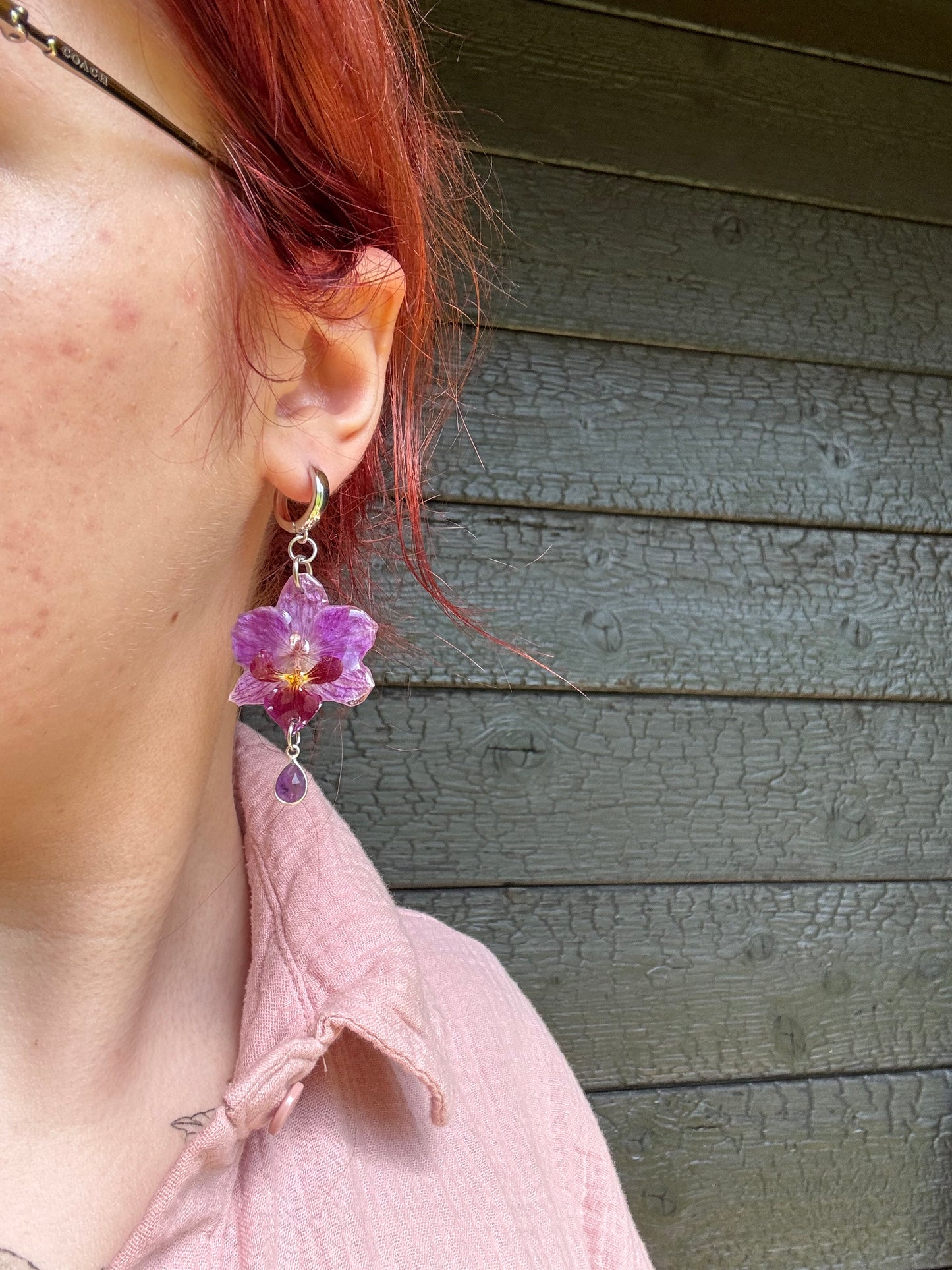 Orchid huggies with amethyst