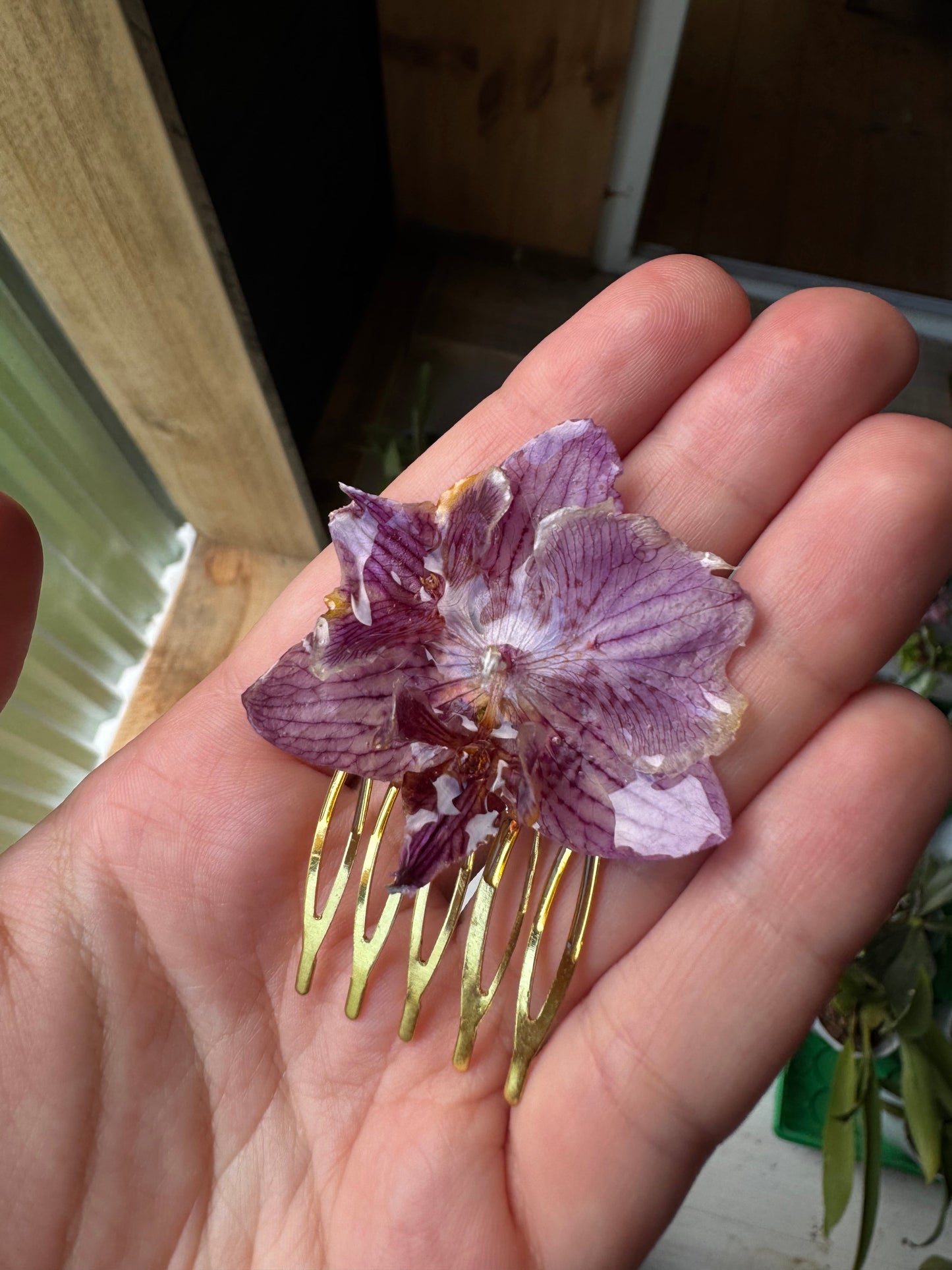 Rare orchid hair comb SYLLIA