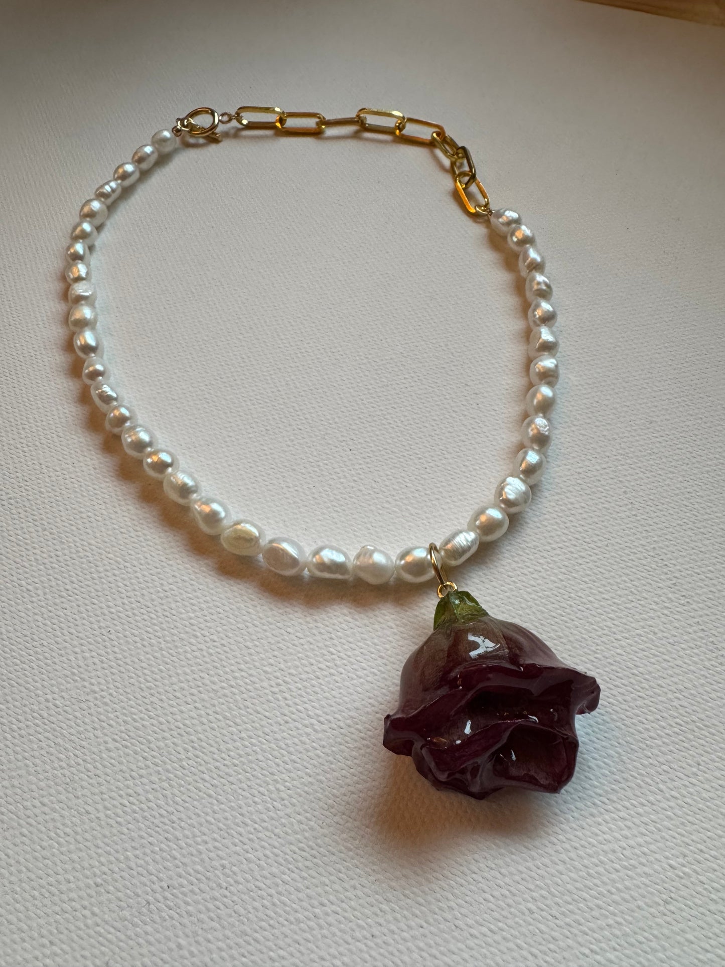 Real rose pearl necklace