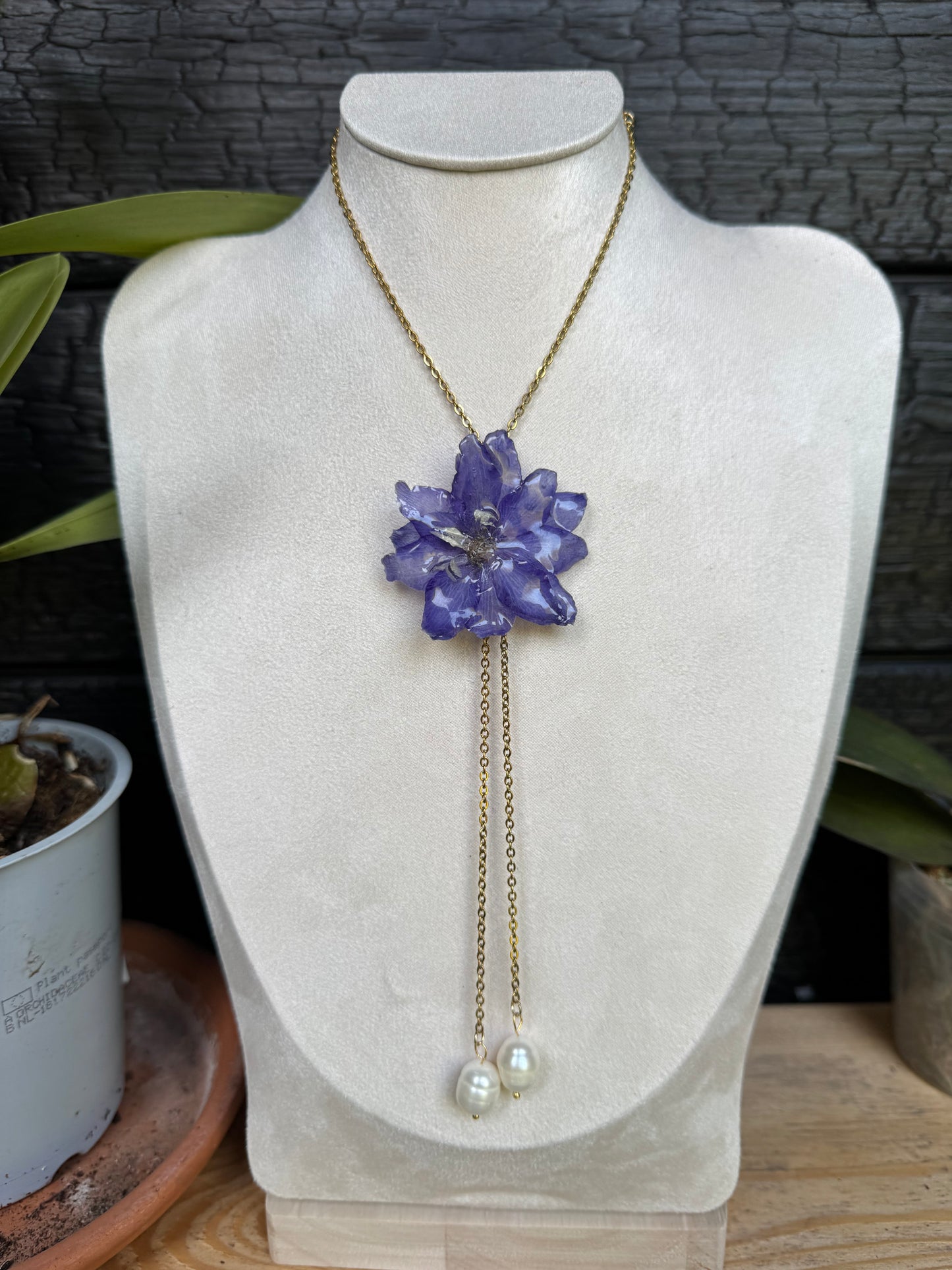 Delphinium slider necklace SYLLIA