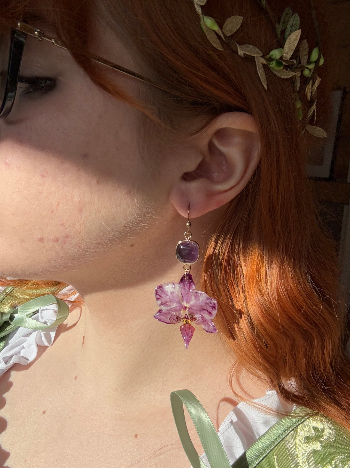 Orchid earrings with amethyst
