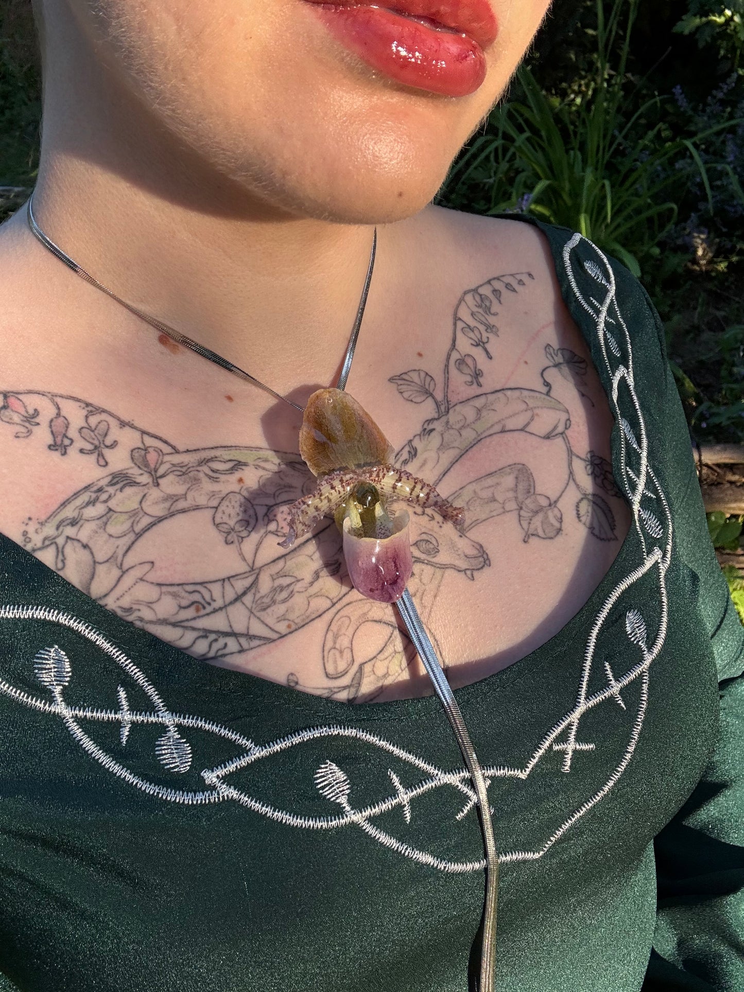 Lady slipper orchid sliding necklace SYLLIA