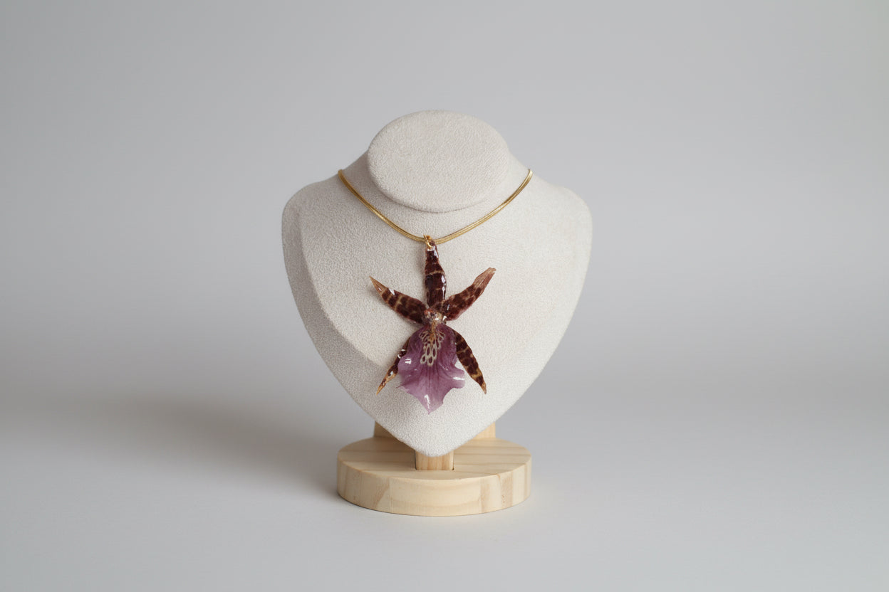Dotted orchid necklace SYLLIA