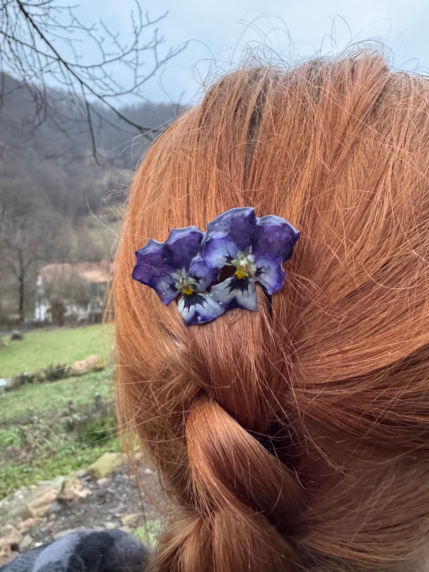 Mixed pansy hairpin SYLLIA