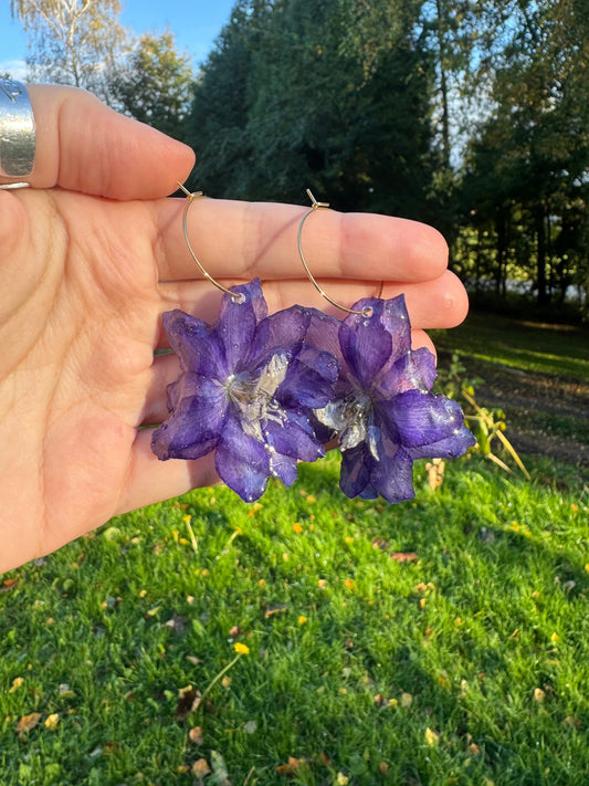 How Real-Flower Earrings Are Made: A Step-by-Step Look Inside the Process