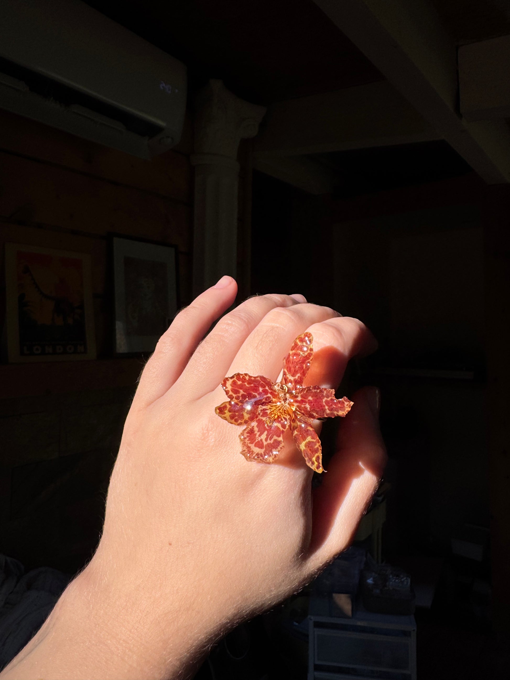 Red orchid ring SYLLIA