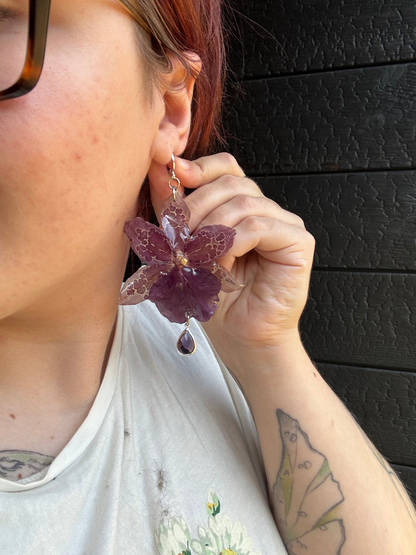 Dotted purple orchid earrings SYLLIA