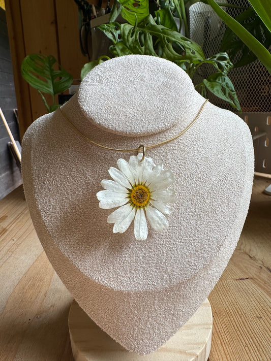 Real Daisy Flower Necklace – Real Floral Resin Jewelry Gift for Her