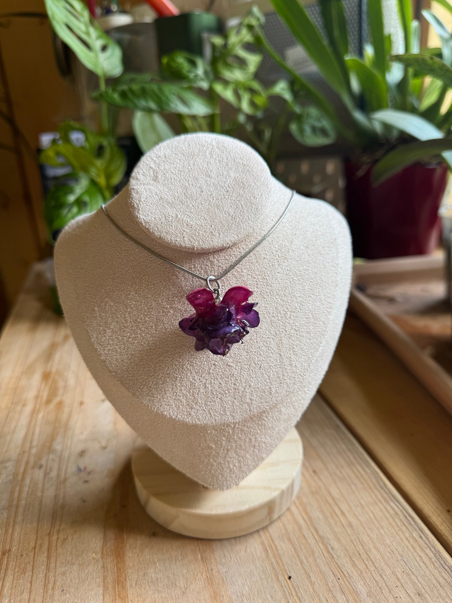 Fuchsia necklace