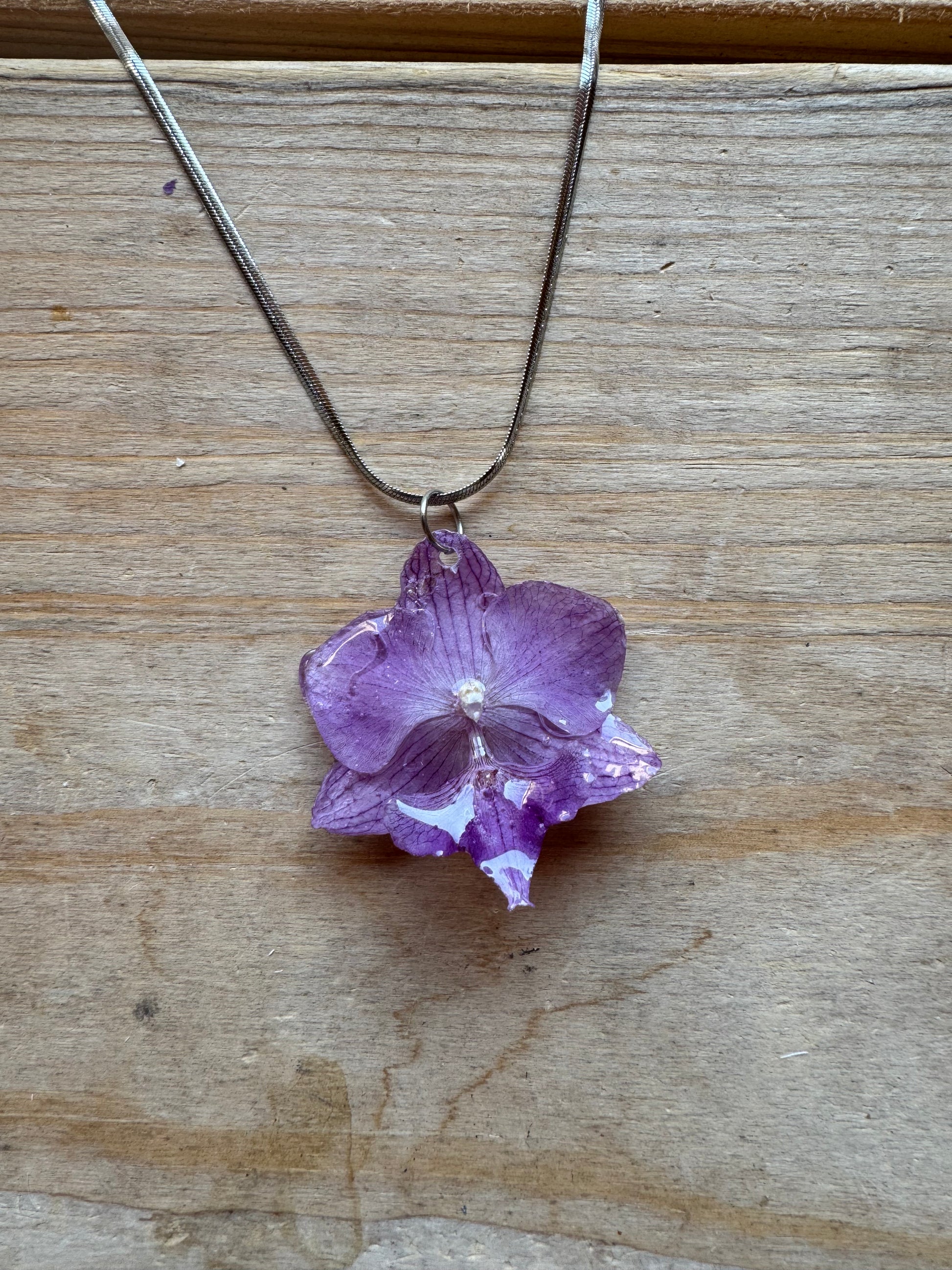 Lilac orchid necklace SYLLIA