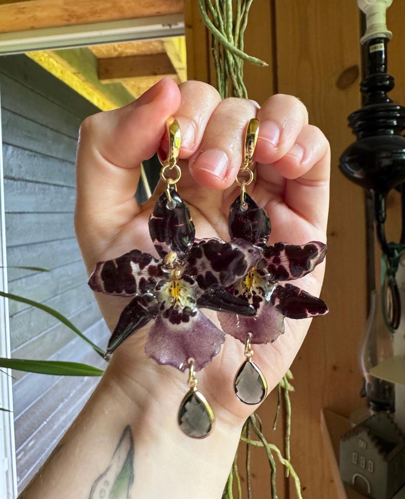 Black orchid earrings SYLLIA