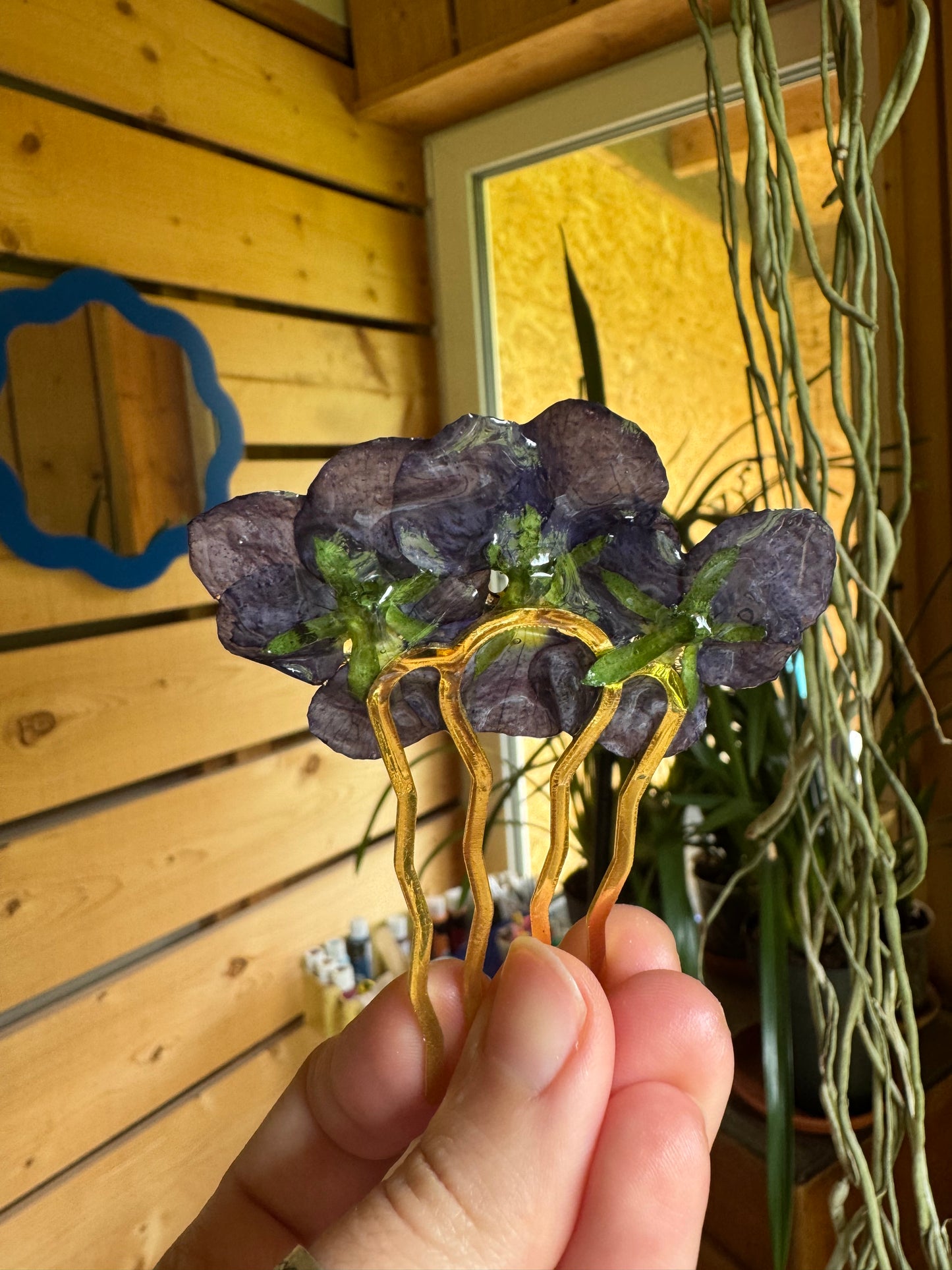 Pansy hairpin