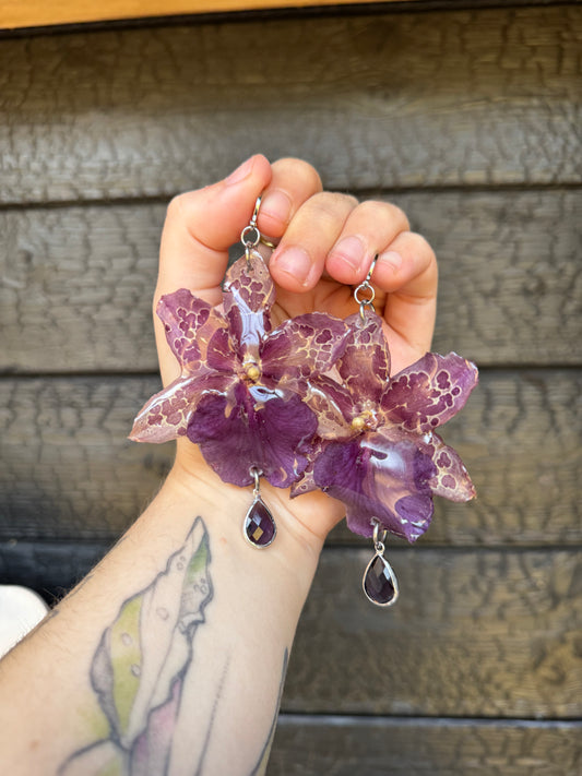 Dotted purple orchid earrings SYLLIA