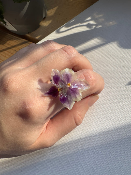 White orchid ring