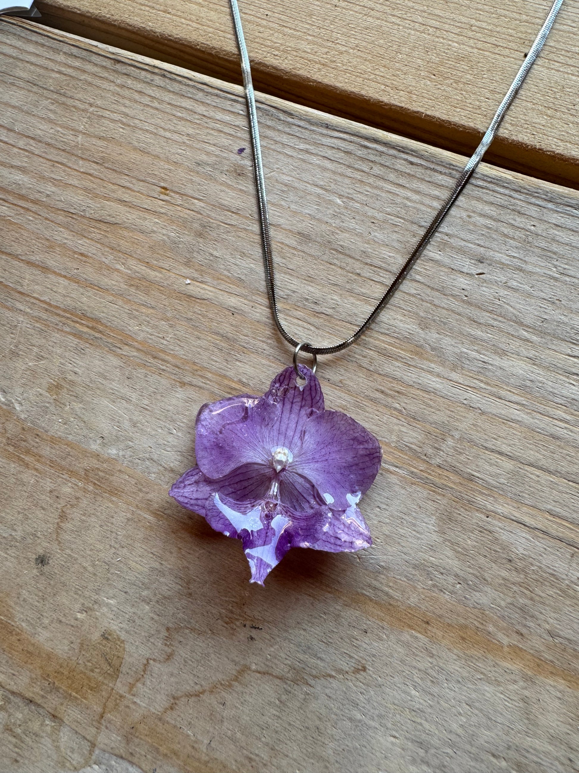 Lilac orchid necklace SYLLIA