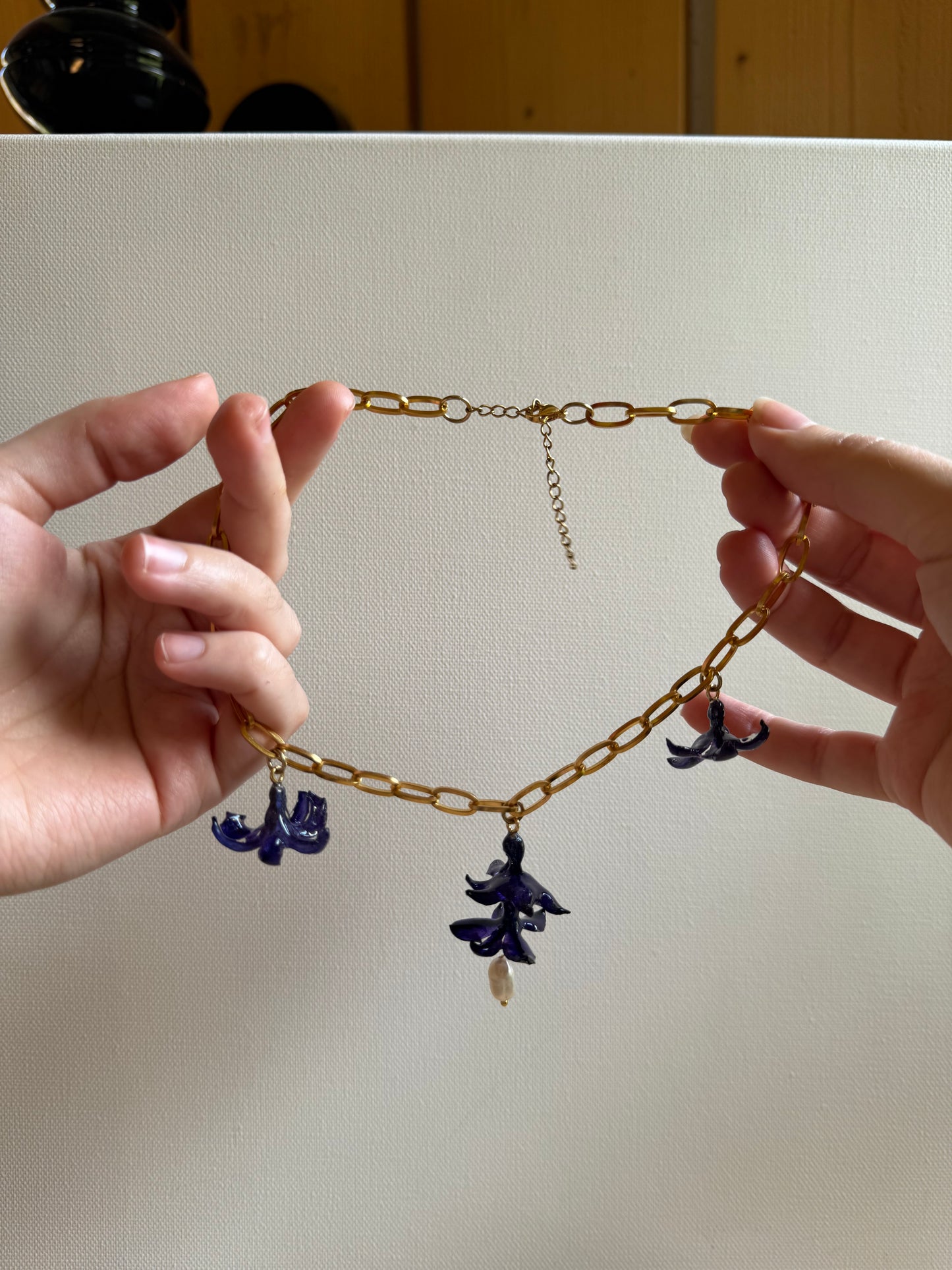 Blue hyacinth choker