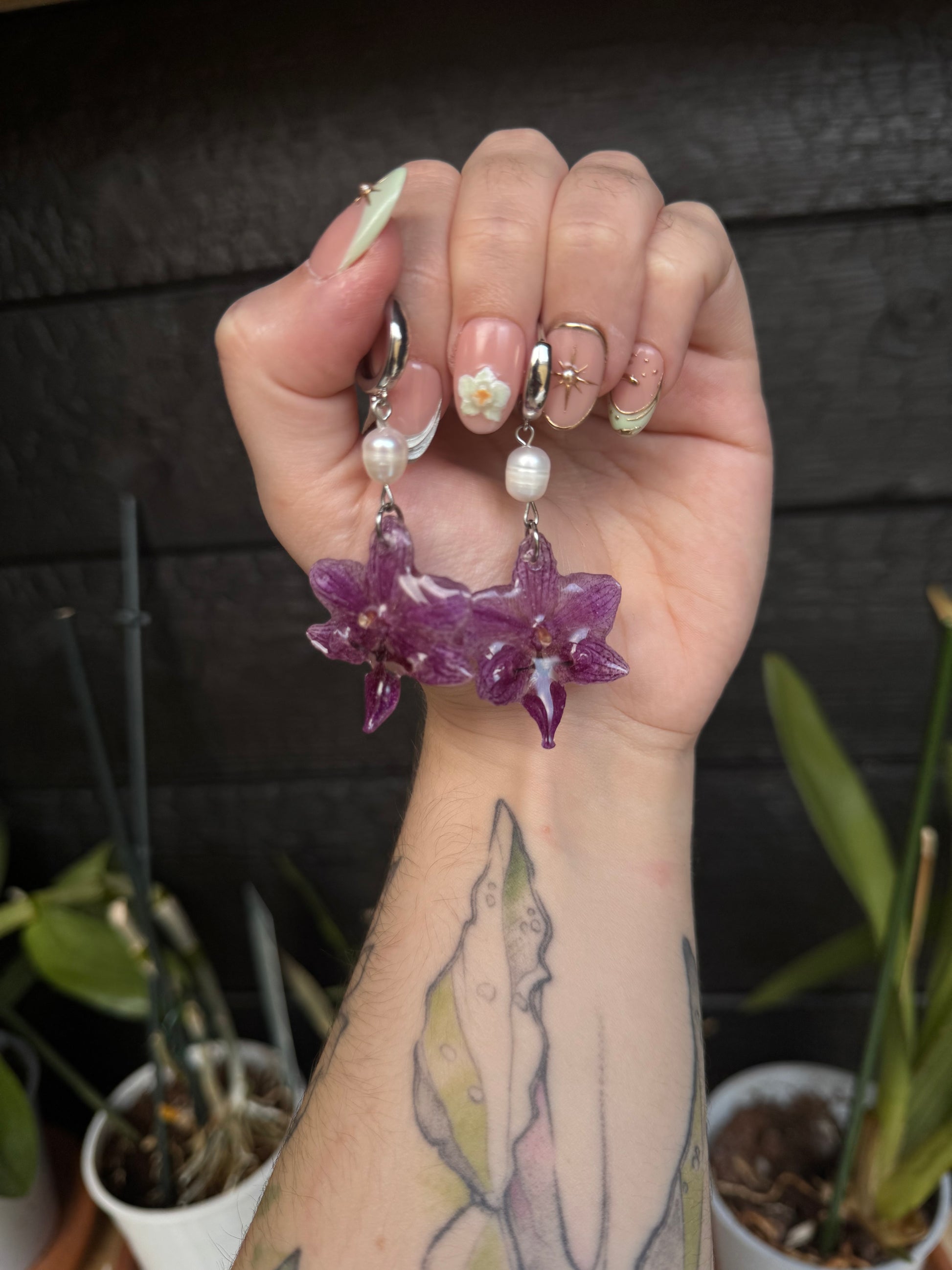 Purple orchid earrings with pearls SYLLIA