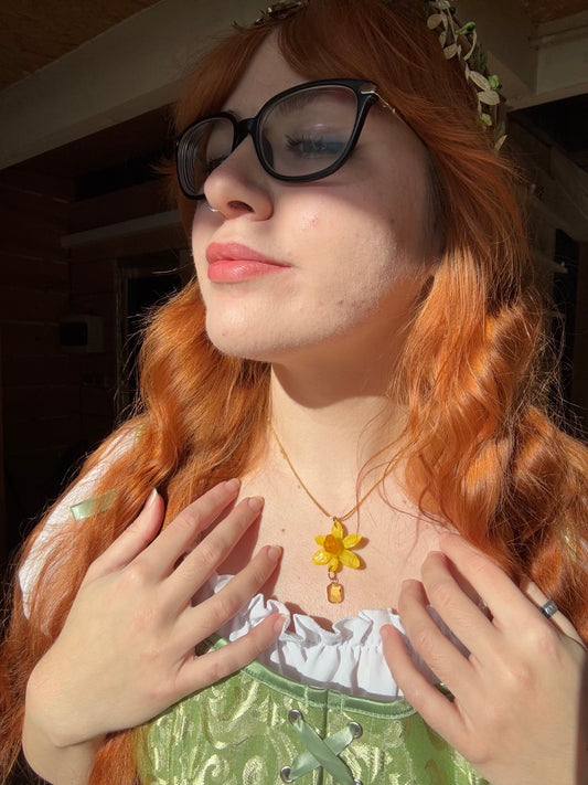 Daffodil necklace