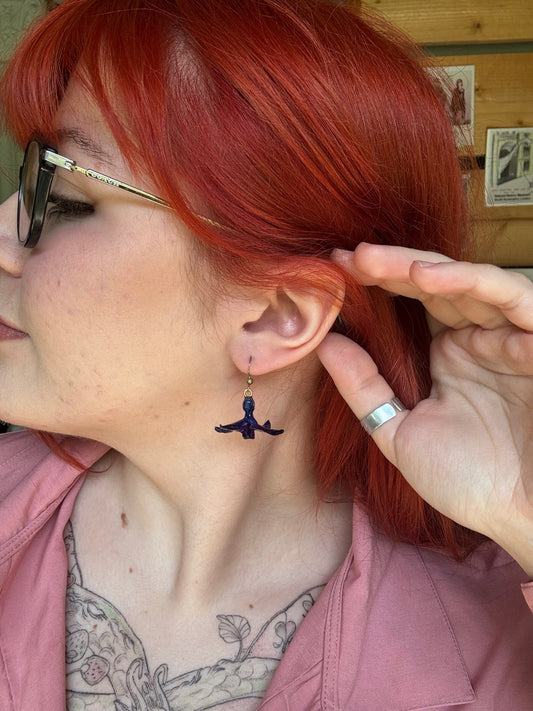 Simple blue hyacinth earrings