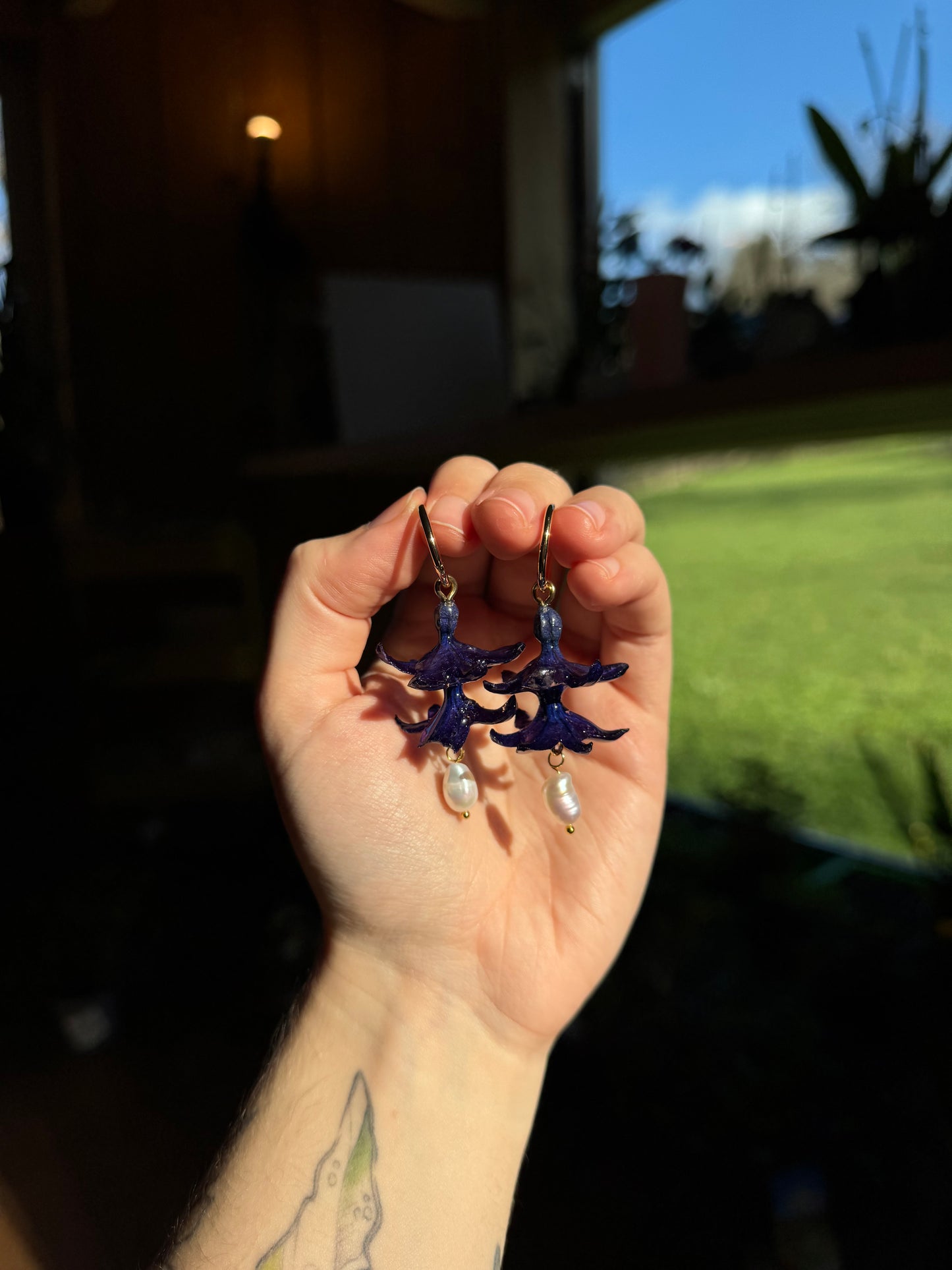 Blue hyacinth hoops