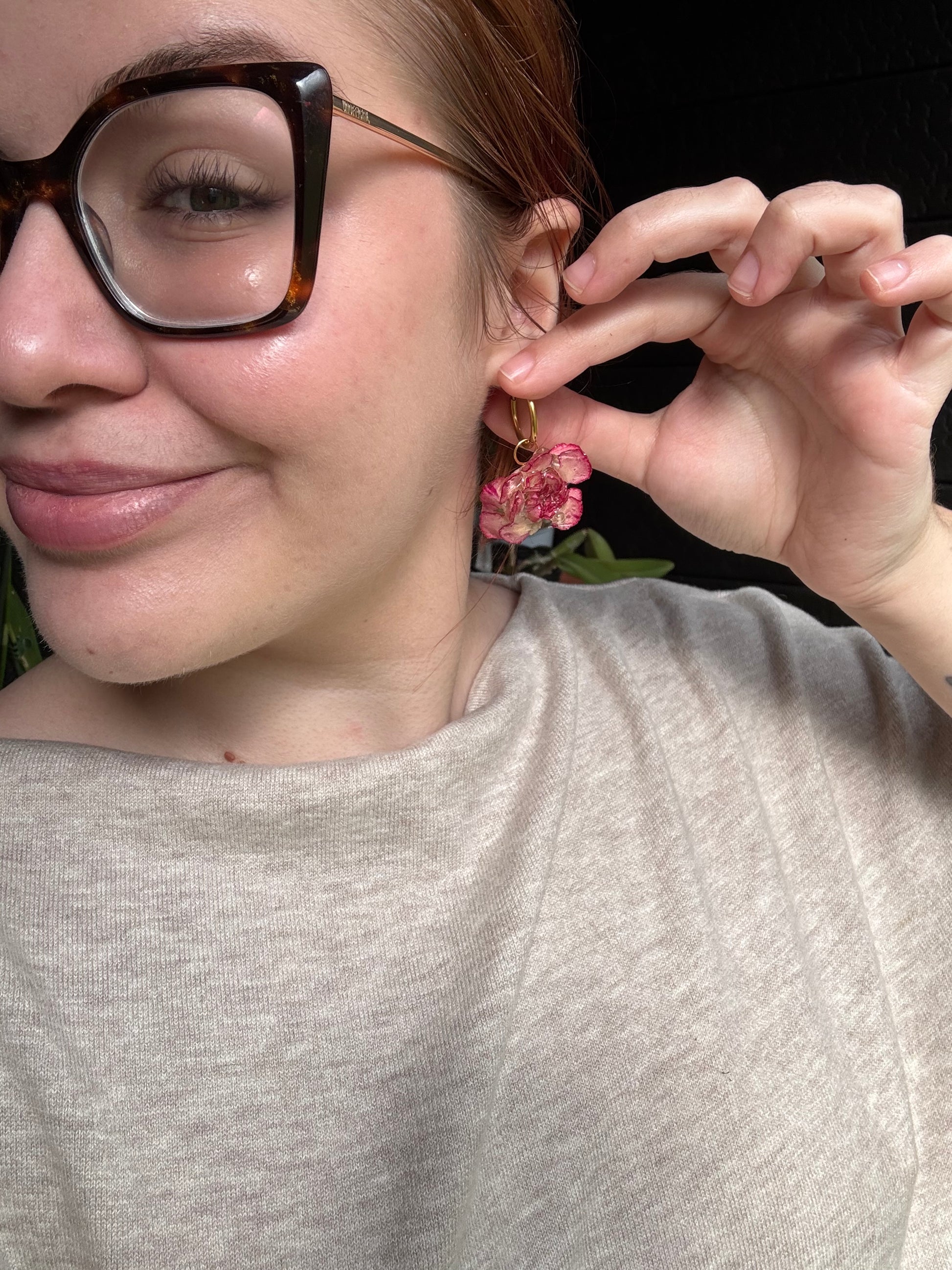 Pink carnations hoops SYLLIA