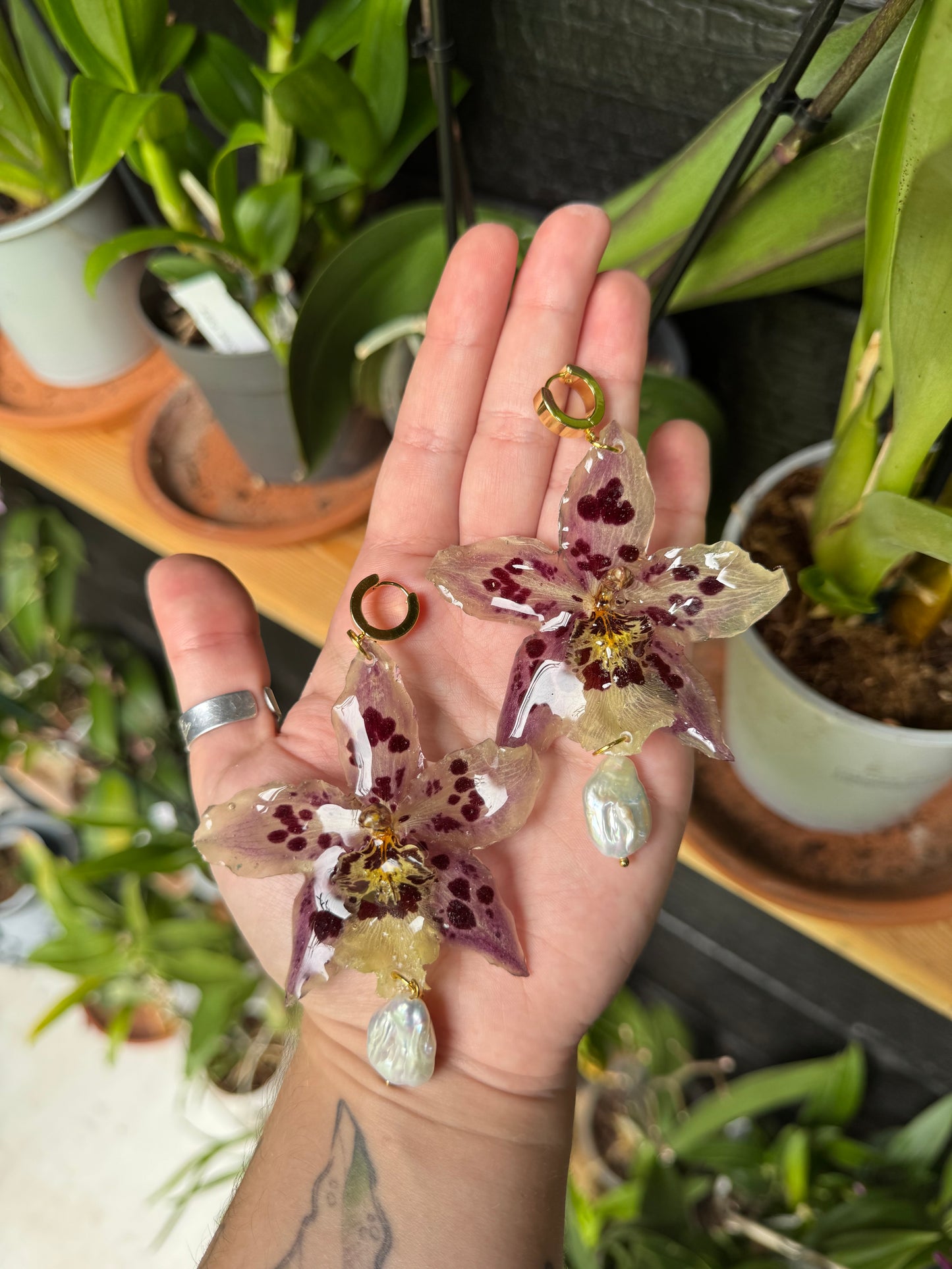 Purple orchid earrings with pearls SYLLIA