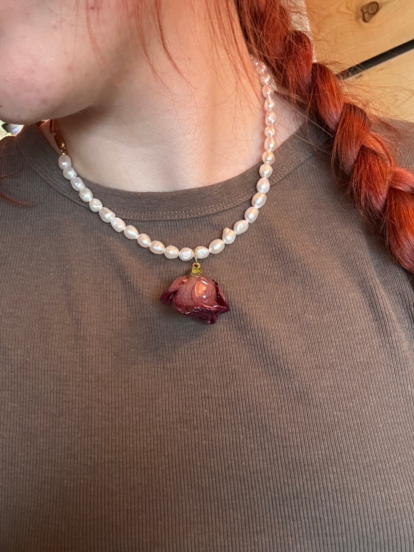 Real rose pearl necklace
