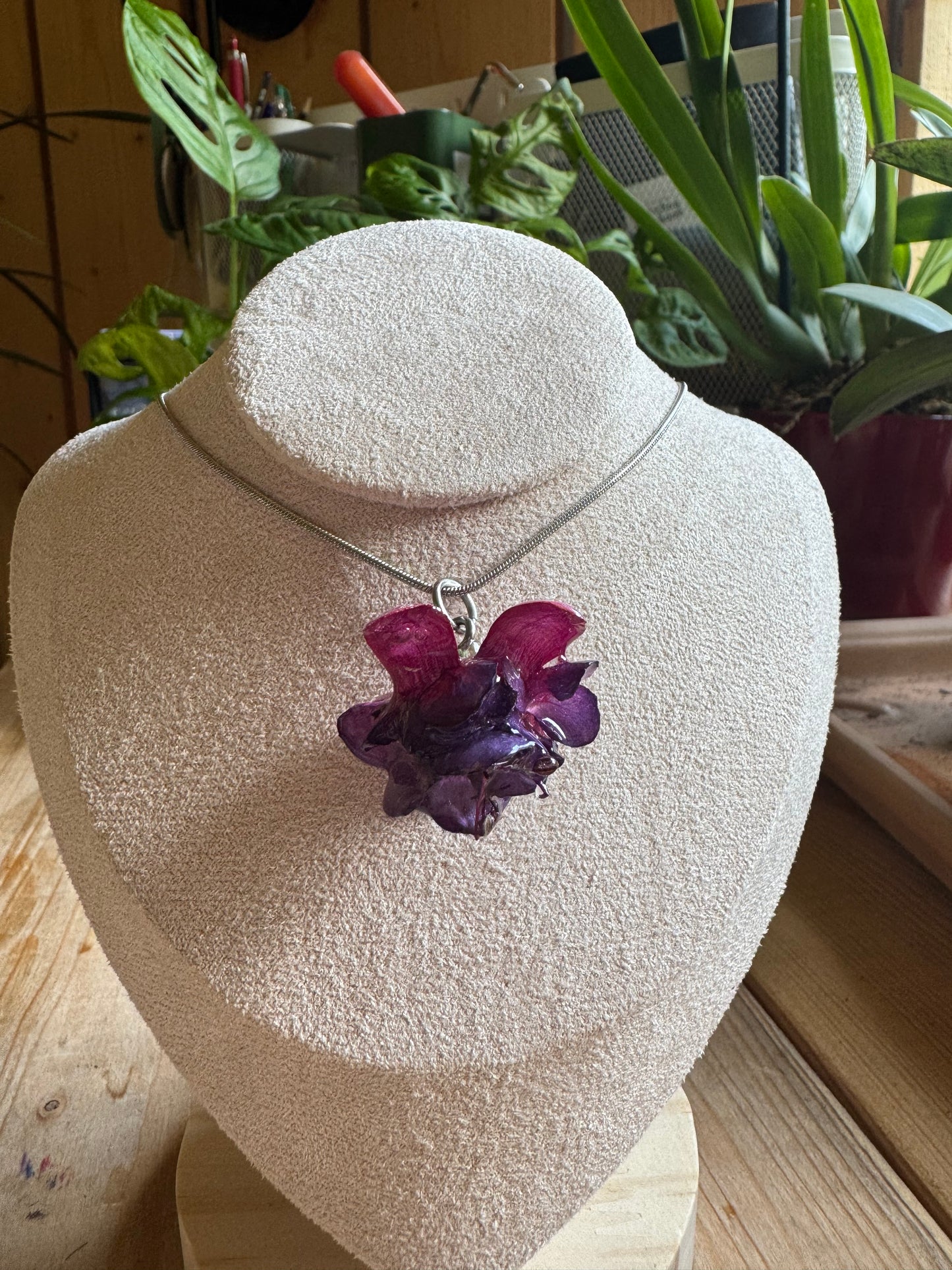 Fuchsia necklace