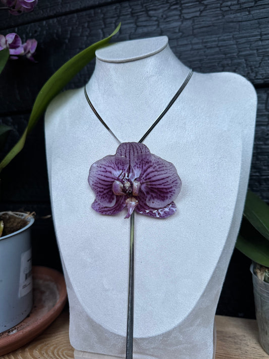 Purple orchid sliding necklace SYLLIA