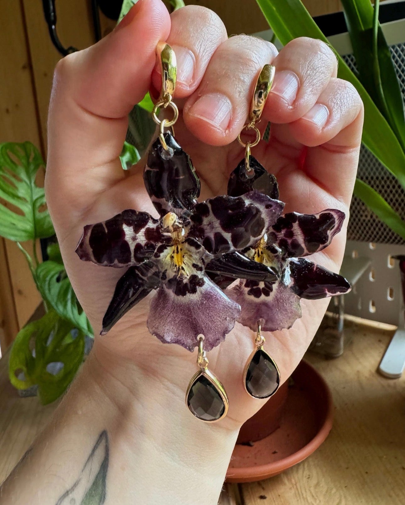 Black orchid earrings SYLLIA