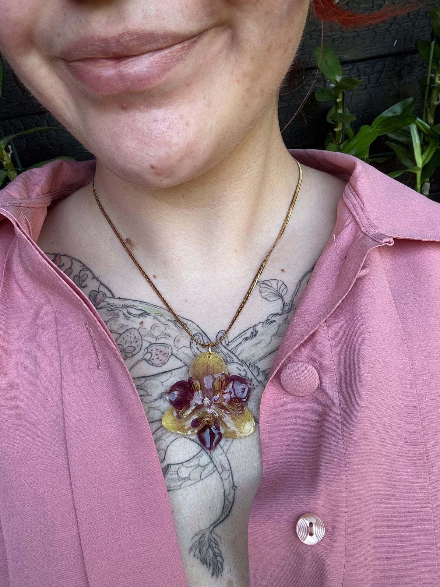 Peloric orchid necklace