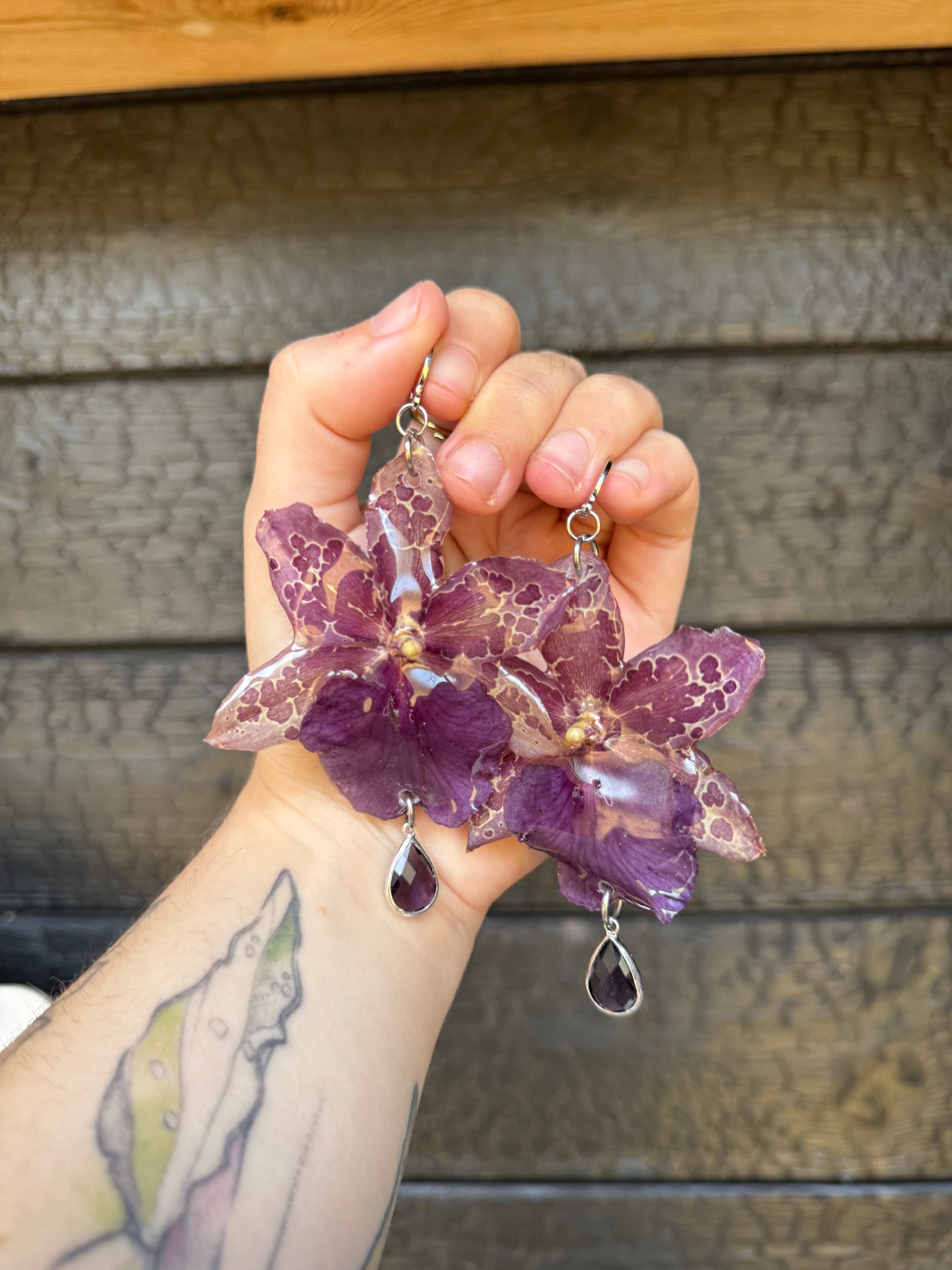 Dotted purple orchid earrings SYLLIA