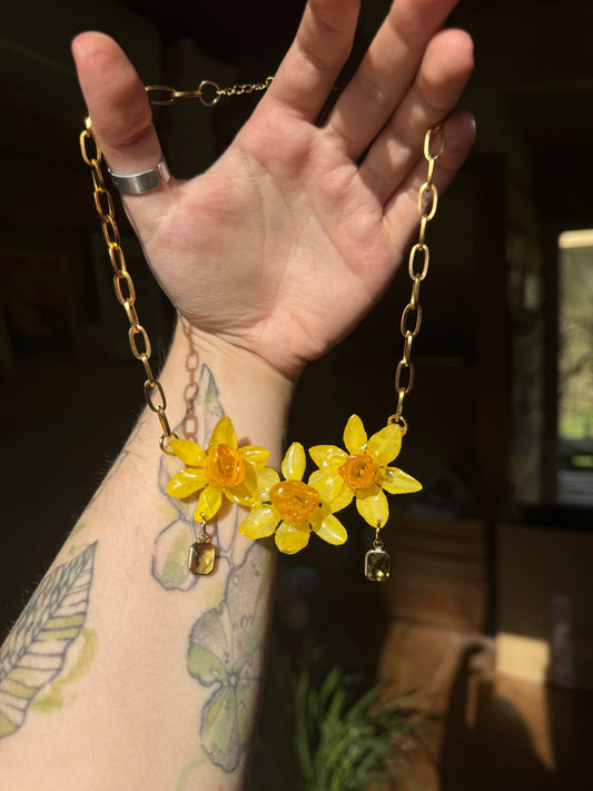 Daffodils choker