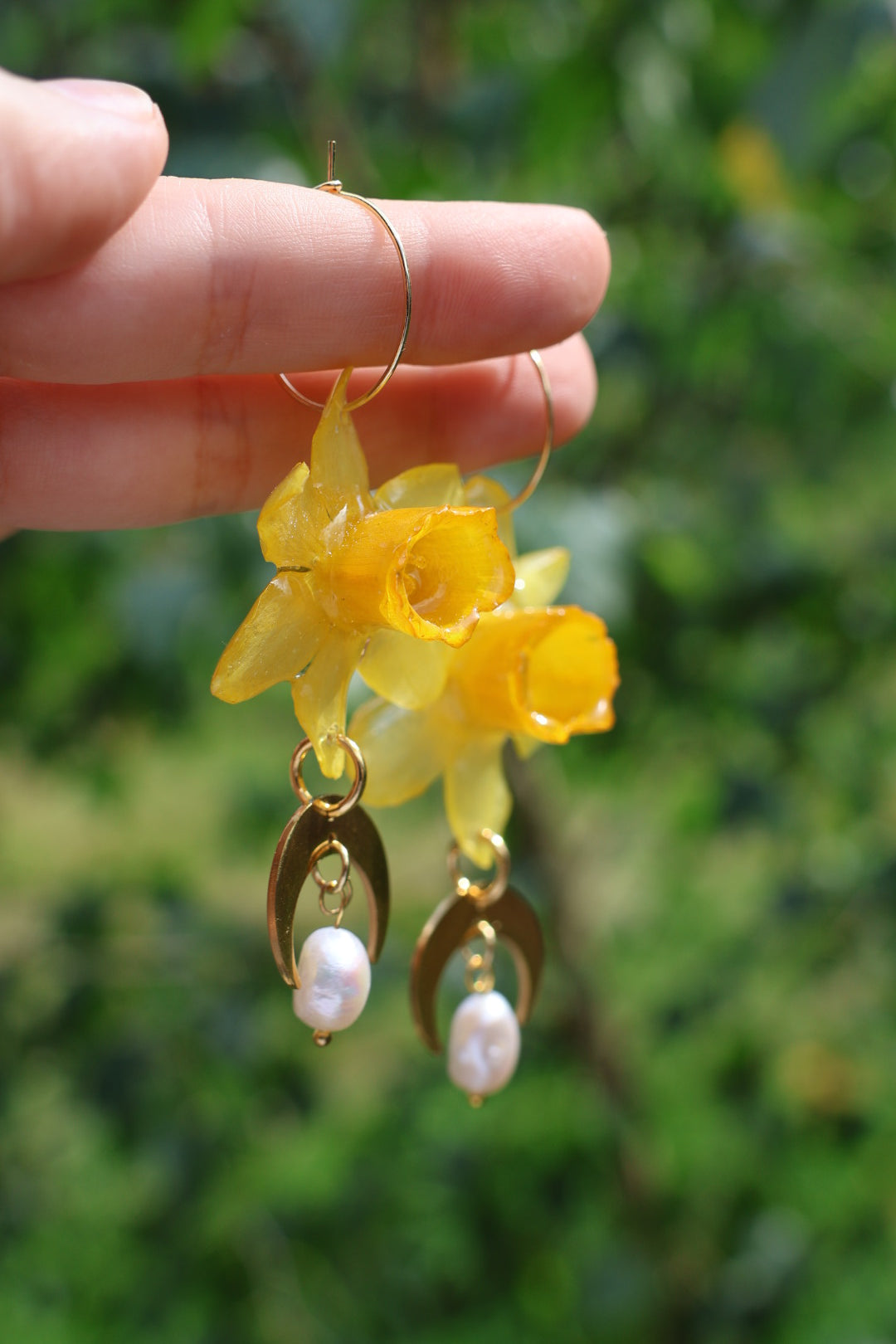 Daffodil moon earrings