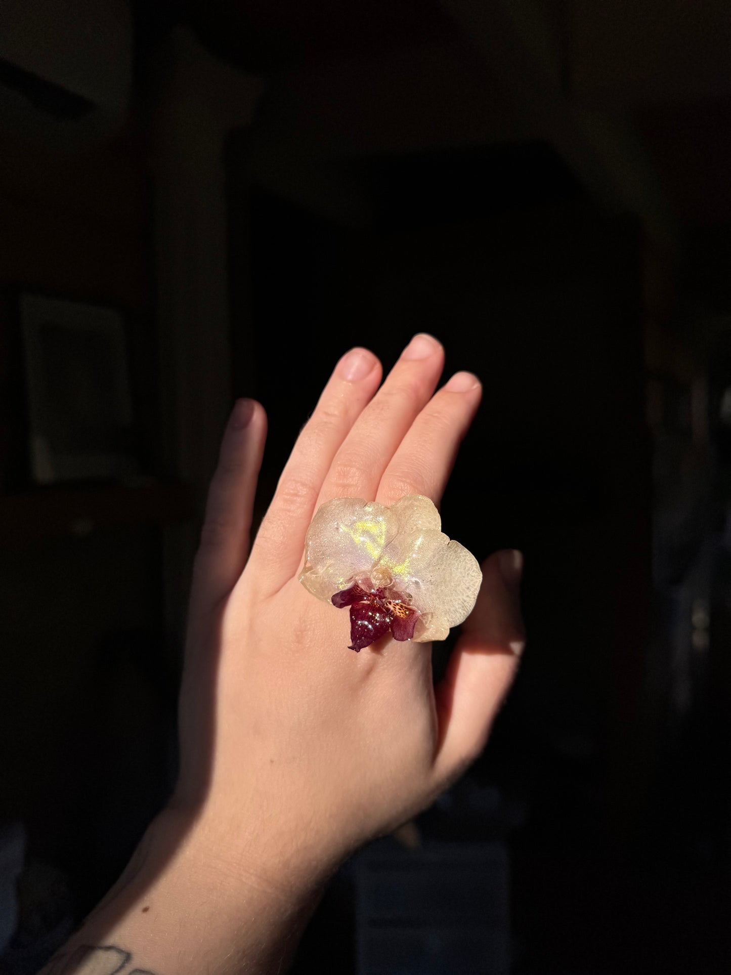 White orchid ring SYLLIA
