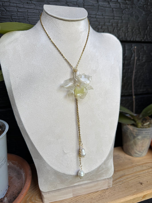White orchid sliding necklace SYLLIA