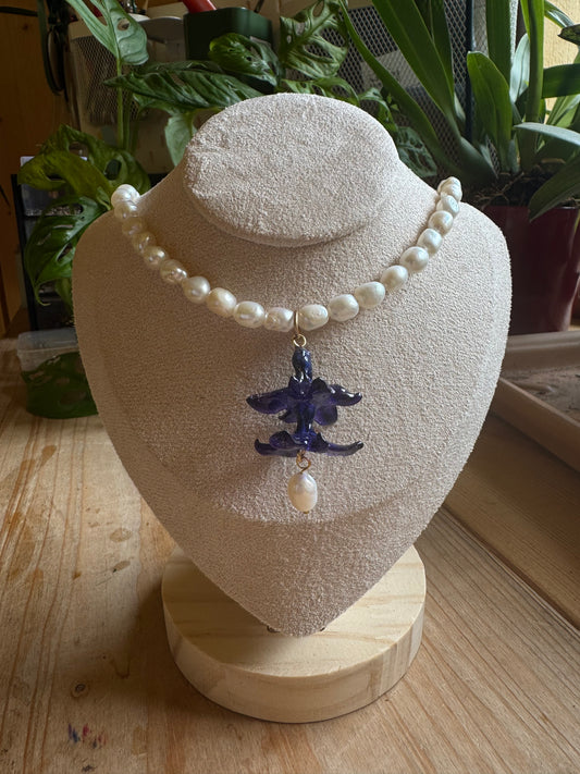 Hyacinth pearl necklace