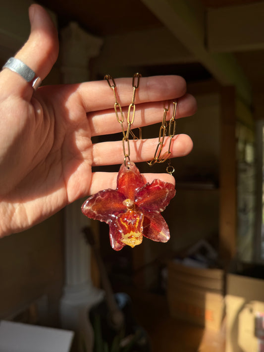 Red orchid chain necklace