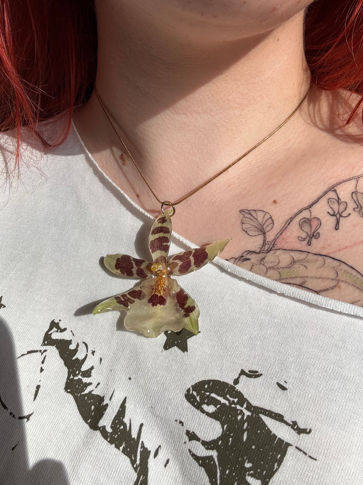 Striped orchid necklace