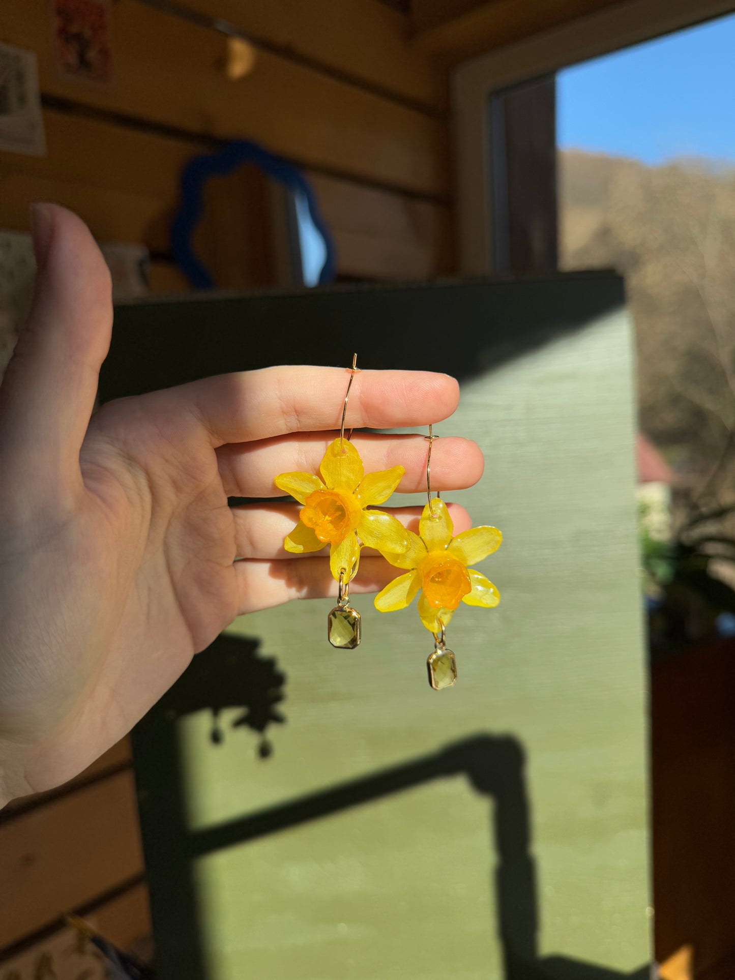 Daffodil hoops