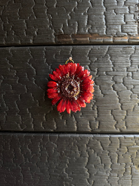 Red gerbera wall hanging SYLLIA
