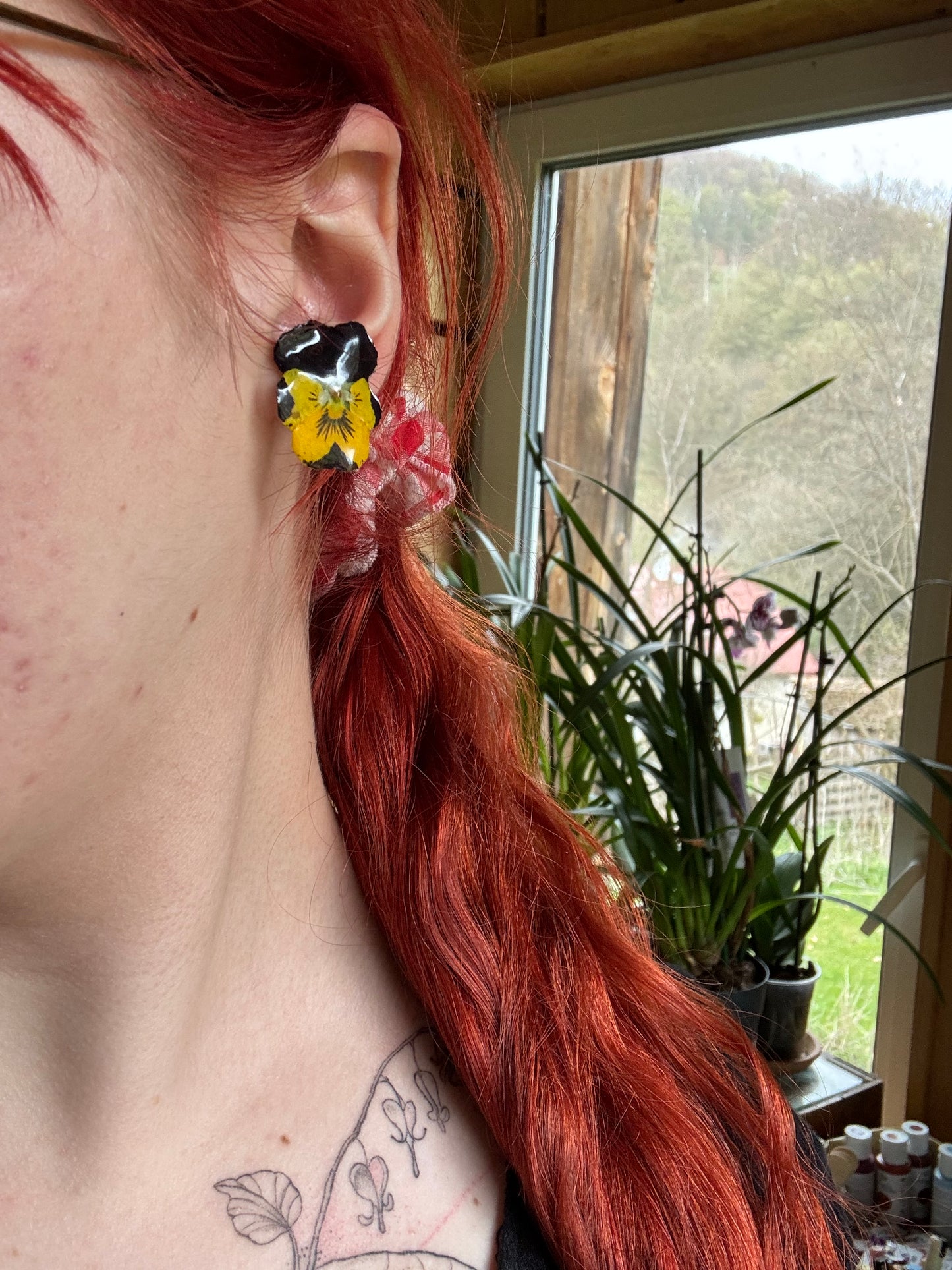 Real pansy stud earrings