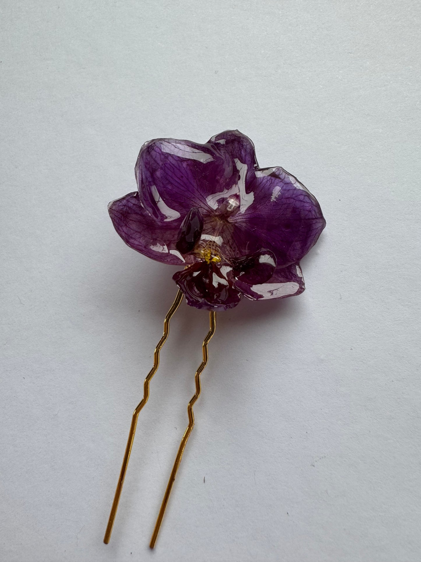 Handmade Real Orchid Mini Hairpins – Preserved Floral Accessories