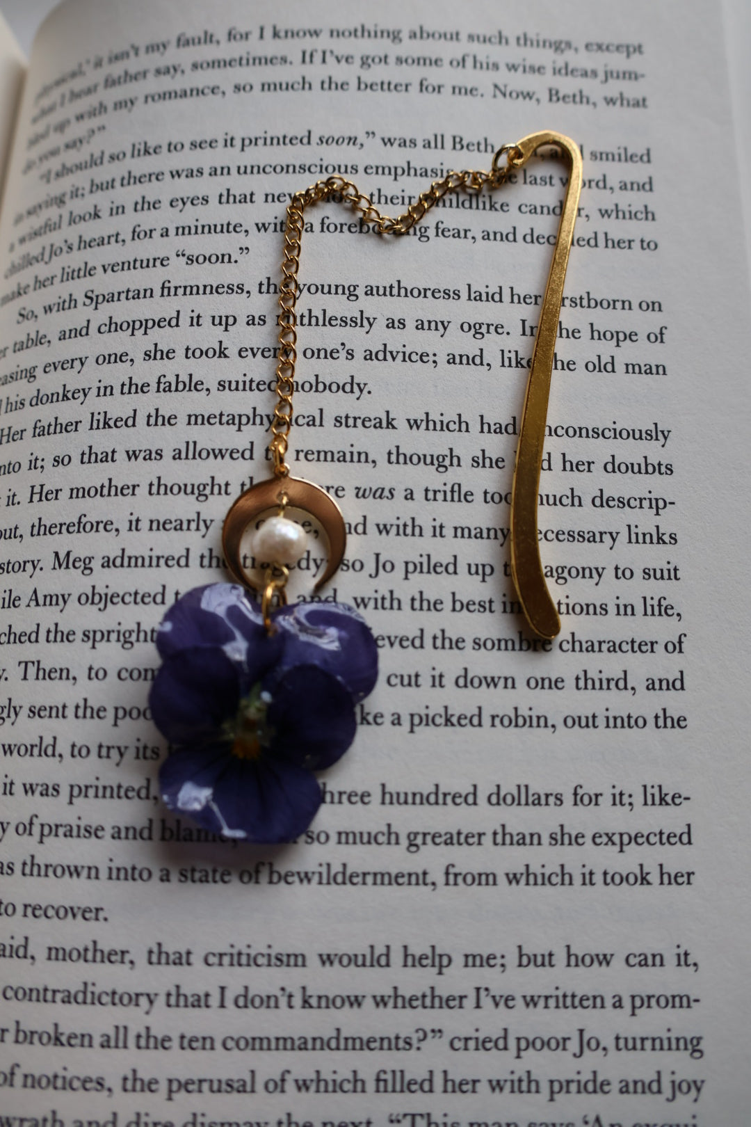 Blue pansy bookmark SYLLIA