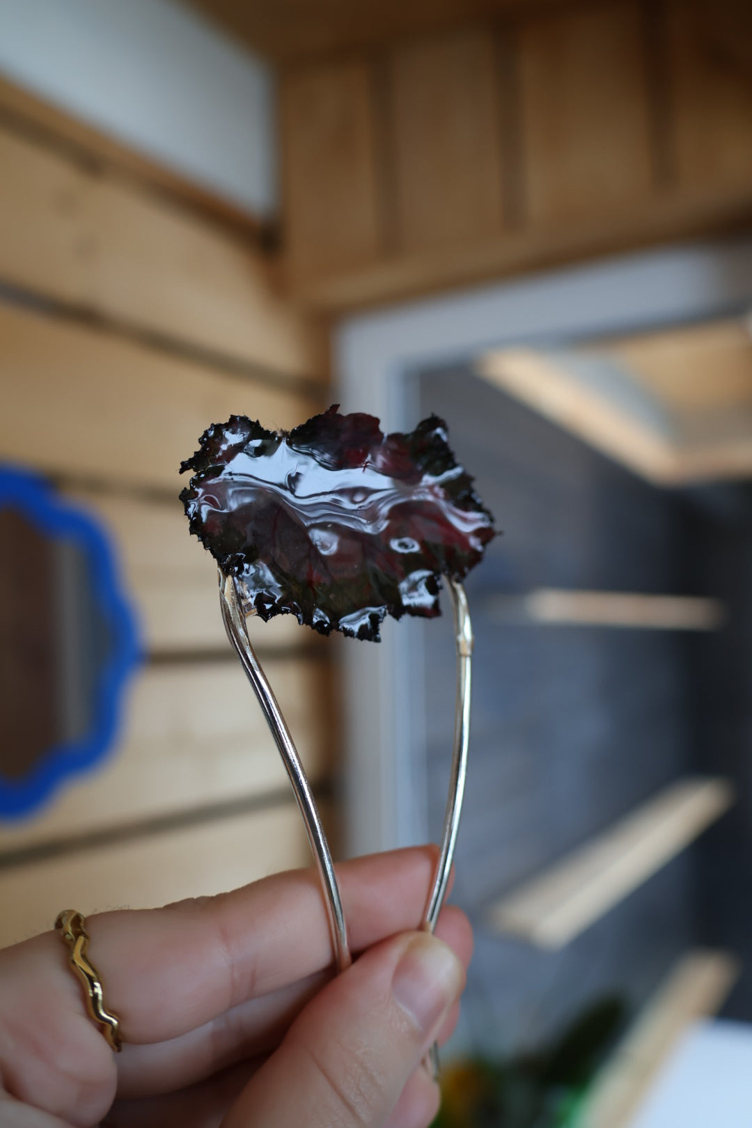 Red begonia leaf hairpin SYLLIA