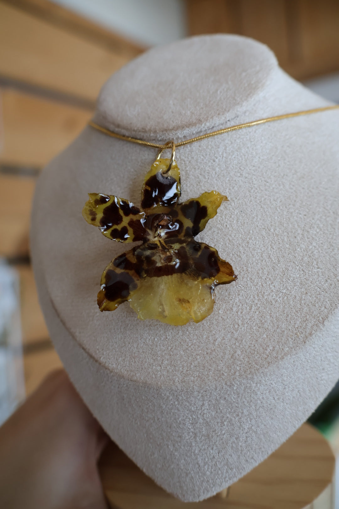 Black and yellow orchid necklace SYLLIA