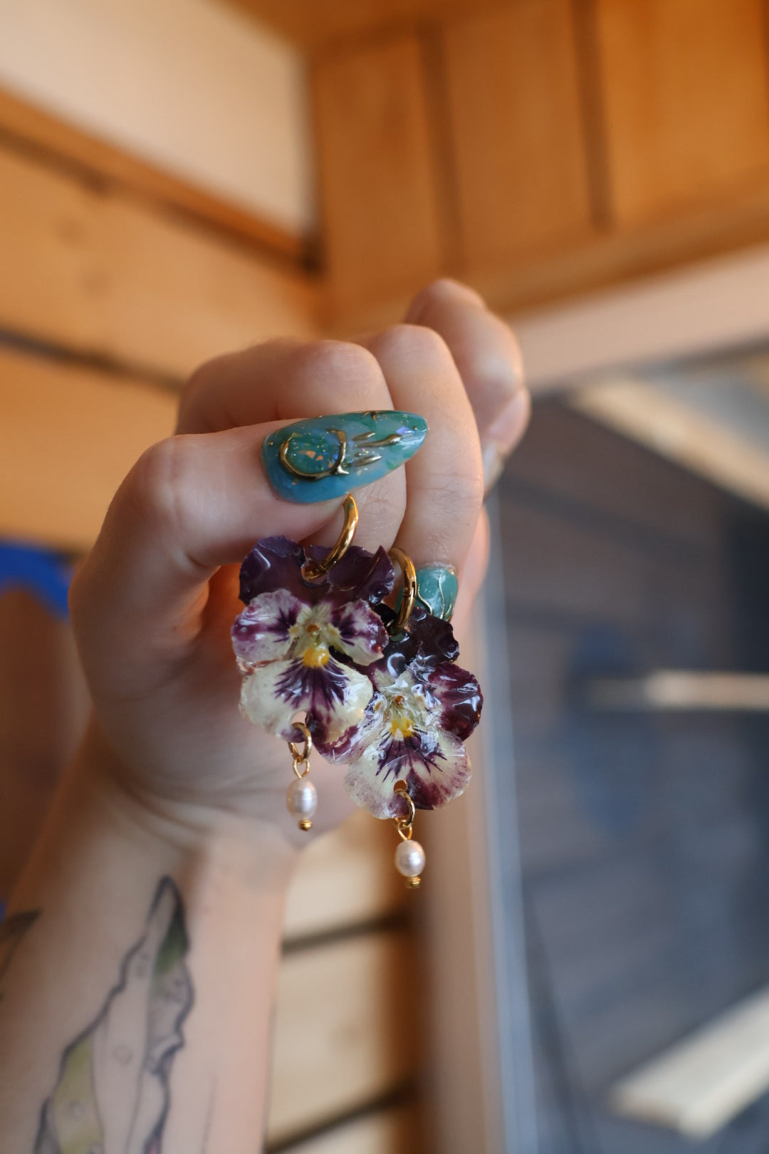 Purple pansy hoops SYLLIA
